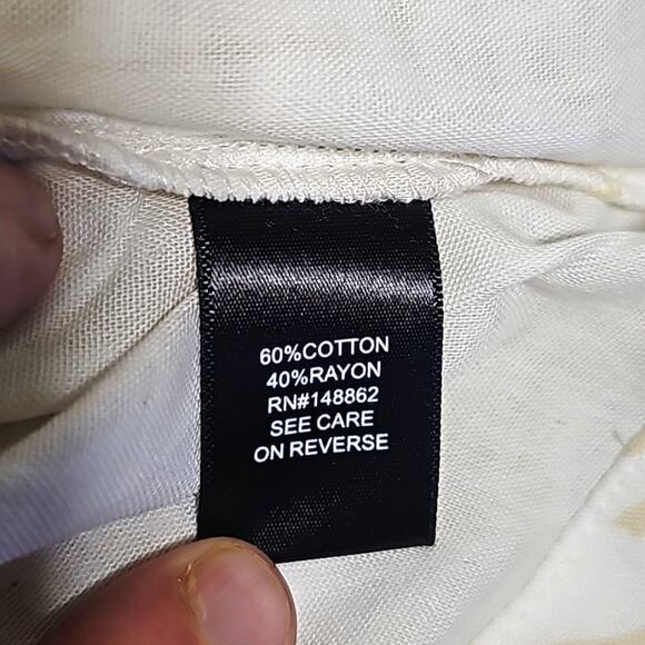 Torrid Ruffle Daisy Print Button Down Tank Top Womens Size 4X NWT - Picture 9 of 9